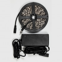 Светодиодная LED лента Feron LS606, 60SMD(5050)/m 14.4W/m 12V 3m 6500К с адаптером с вилкой в комплекте в каталоге электрики 220.ru, артикул 27720