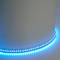 Светодиодная LED лента Feron LS502, 180SMD(5050)/м 16Вт/м 24V 5000*10*1.5мм RGB IP20 в каталоге электрики 220.ru, артикул 51824